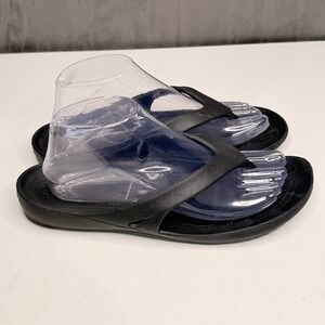 Crocs Kadee II Flip Flop Women Size 11 Black Lightweight Thong Sandals